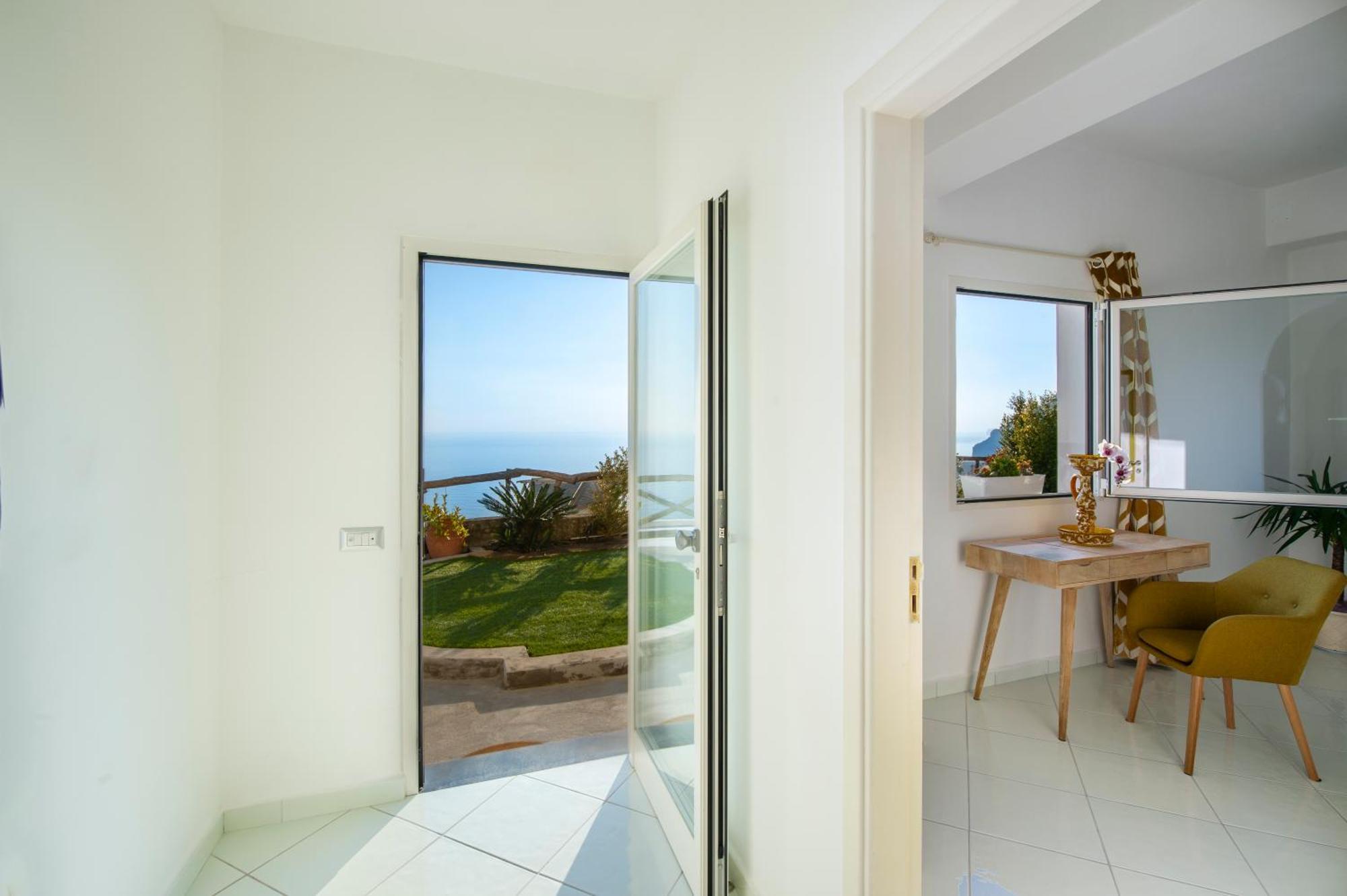 ポジターノAria Di Mare,Near Elevator, Few Steps, Parking, Gardenアパートメント エクステリア 写真